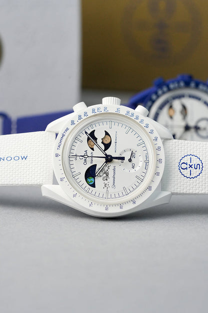 Swatch x OMEGA Mission to EarthPhase Moonshine Gold “Cold Moon”